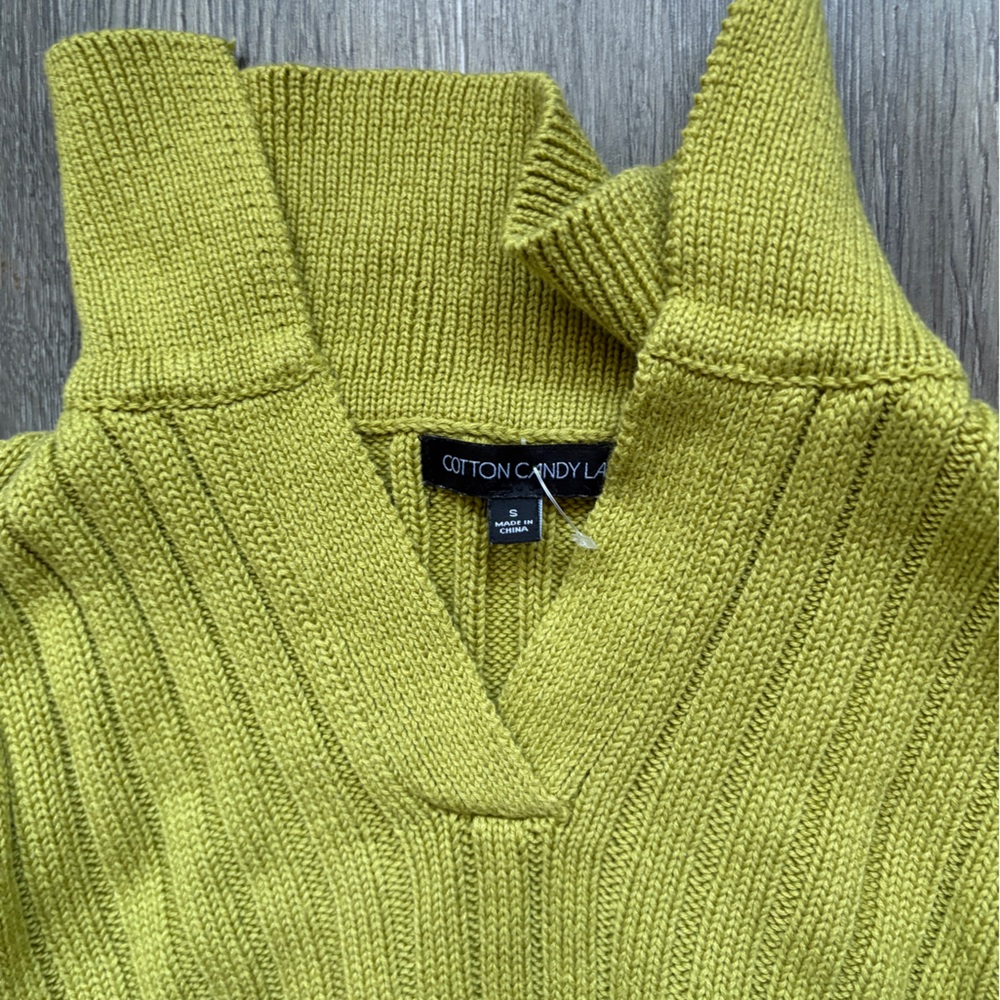 Ribbed Knit Sweater with Tie Detail - Picture 2 of 3